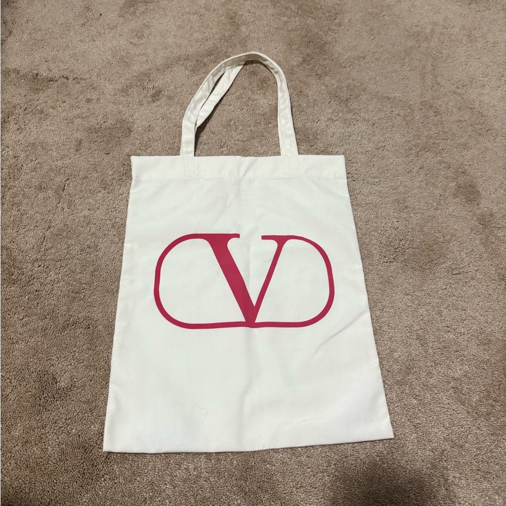 NWOT Valentino tote bag